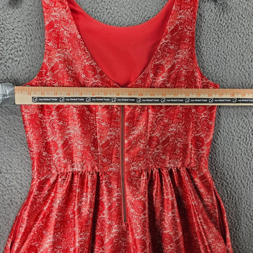 The Limited Dress Size 8 Fit and Flare Floral Print Back Zip Pocket Red White -8